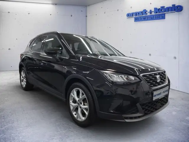 SEAT Arona view 2