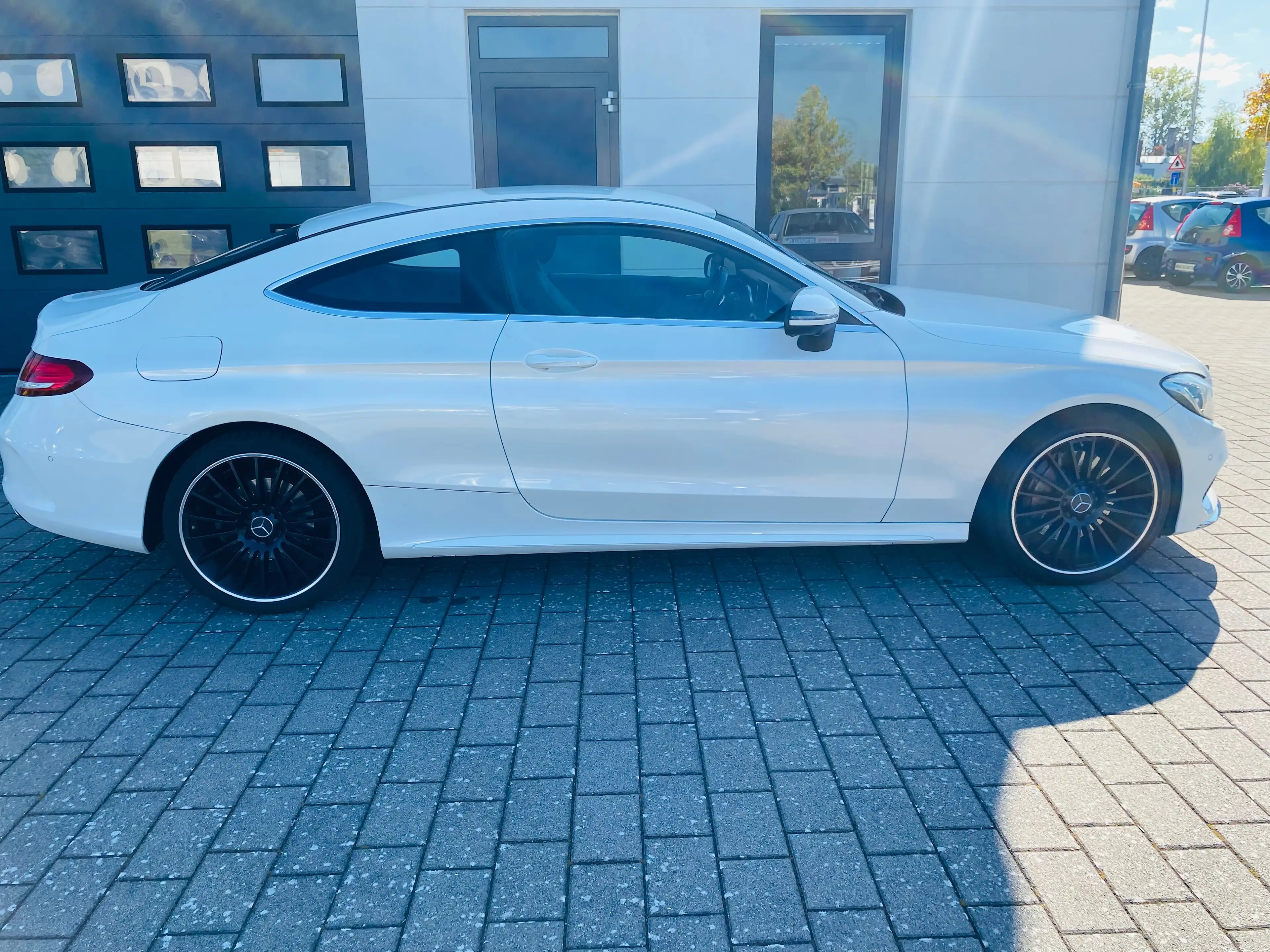 Mercedes-Benz C 200 C-Klasse Coupe Coupe AMG Line — photo 2