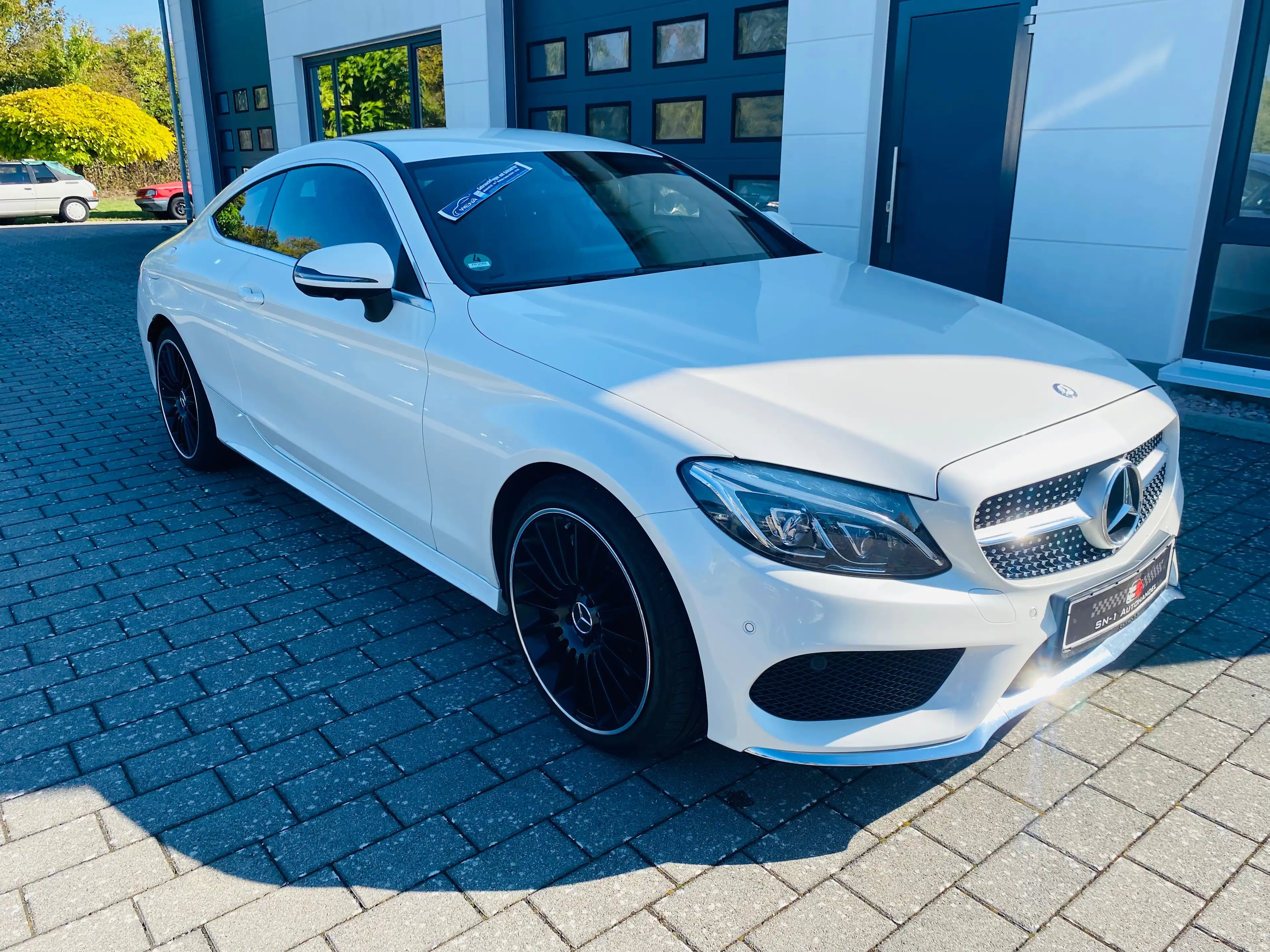Mercedes-Benz C 200 C-Klasse Coupe Coupe AMG Line