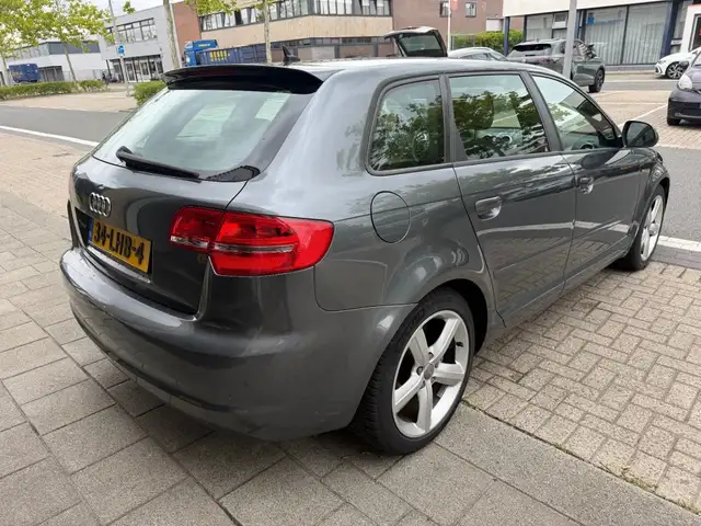 Audi A3 view 8