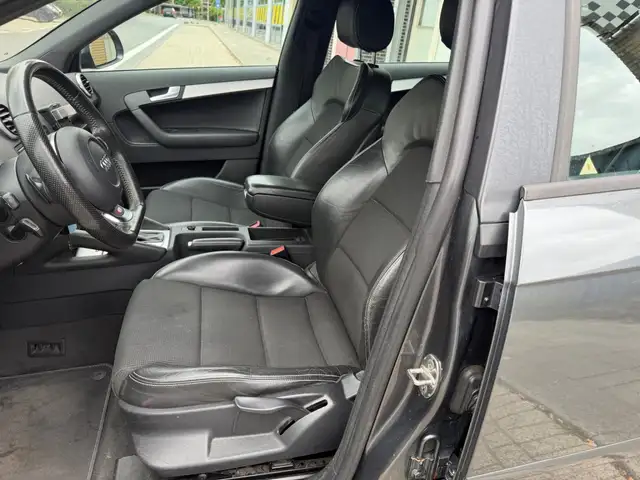 Audi A3 view 10