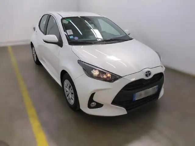 Toyota Yaris view 2