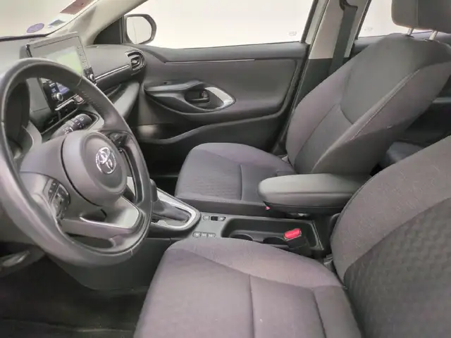 Toyota Yaris view 11
