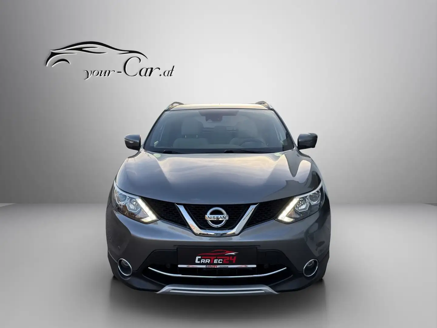 Nissan Qashqai 1,6 dCi Tekna Aut. *PANO, 360°, AHK, SHA, NBA* Grau - 2