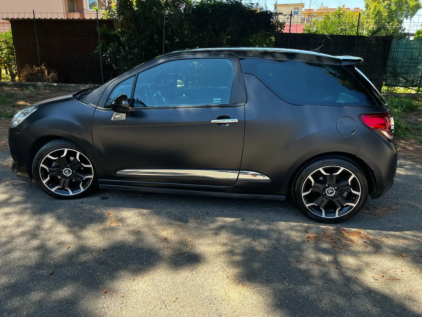 Citroen DS3 1.6 hdi Just Black 112cv - 1