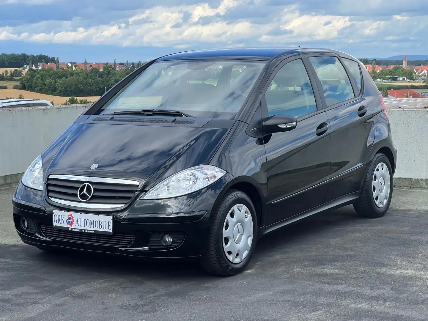 Mercedes-Benz A 150 A150 Automatik Klima PDC H/V Top Zustand TUV08.26 Schwarz - 1