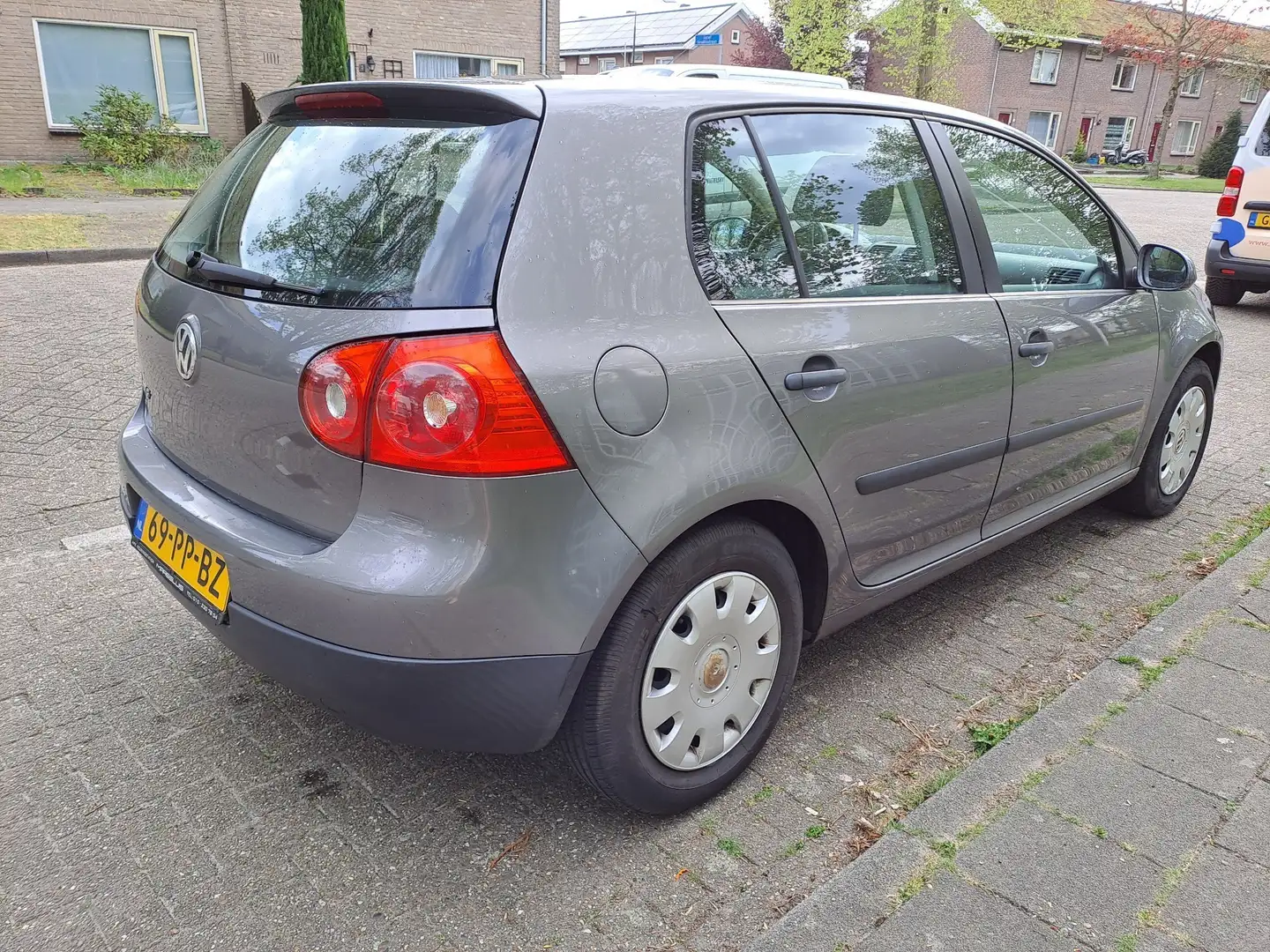 Volkswagen Golf 1.6 Comfortline - 2