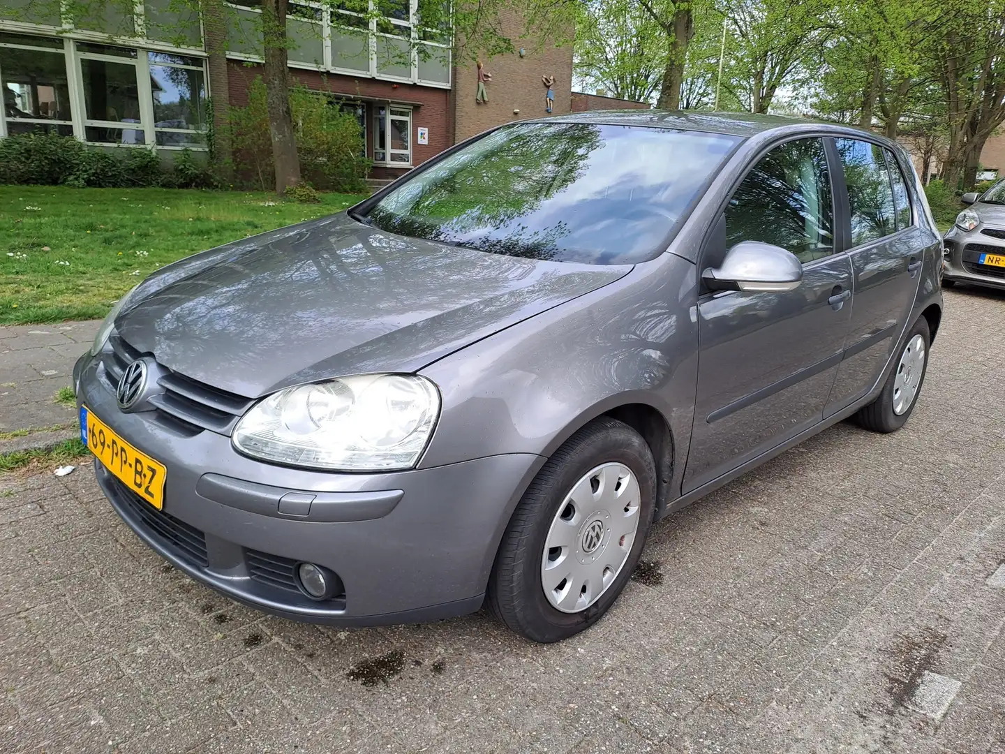 Volkswagen Golf 1.6 Comfortline - 1
