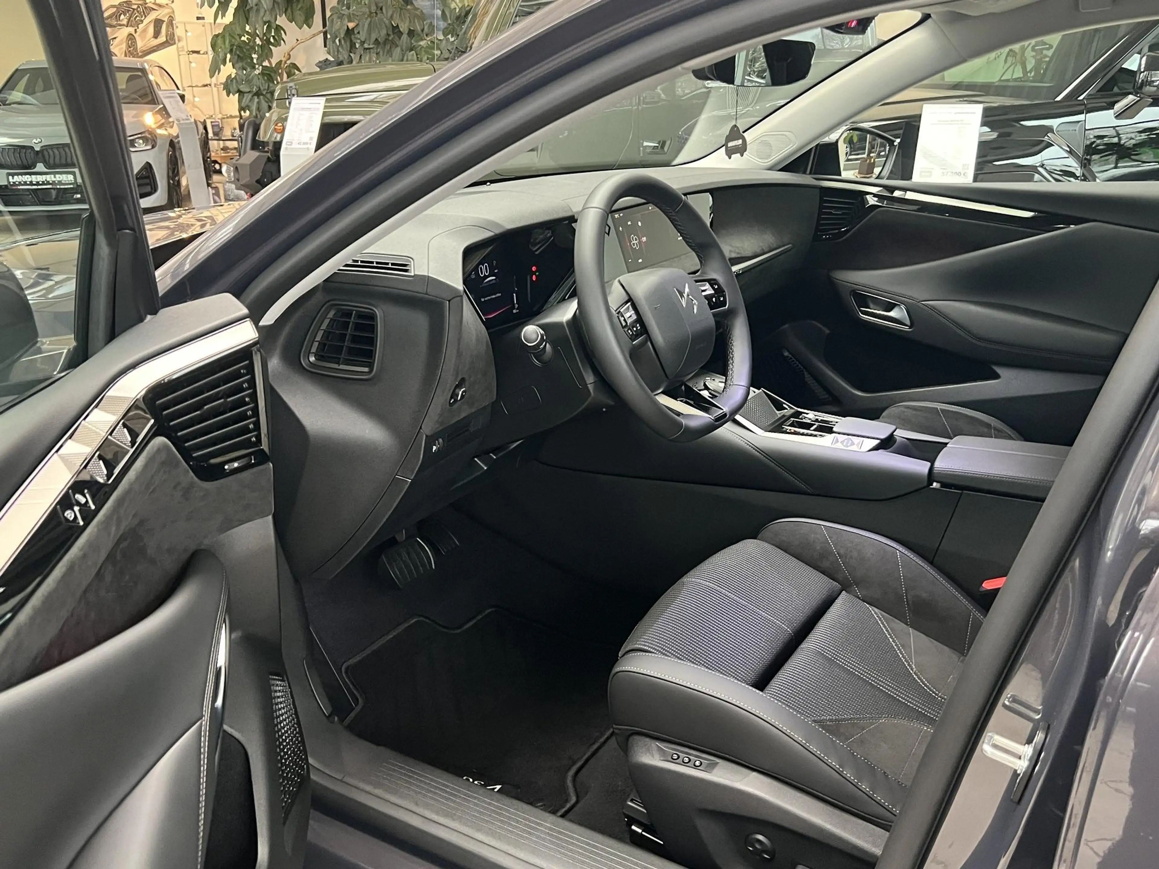 DS Automobiles DS 4 DS4 1.2 Mild-Hybrid 136 Édition France RFK|AHK — photo 12