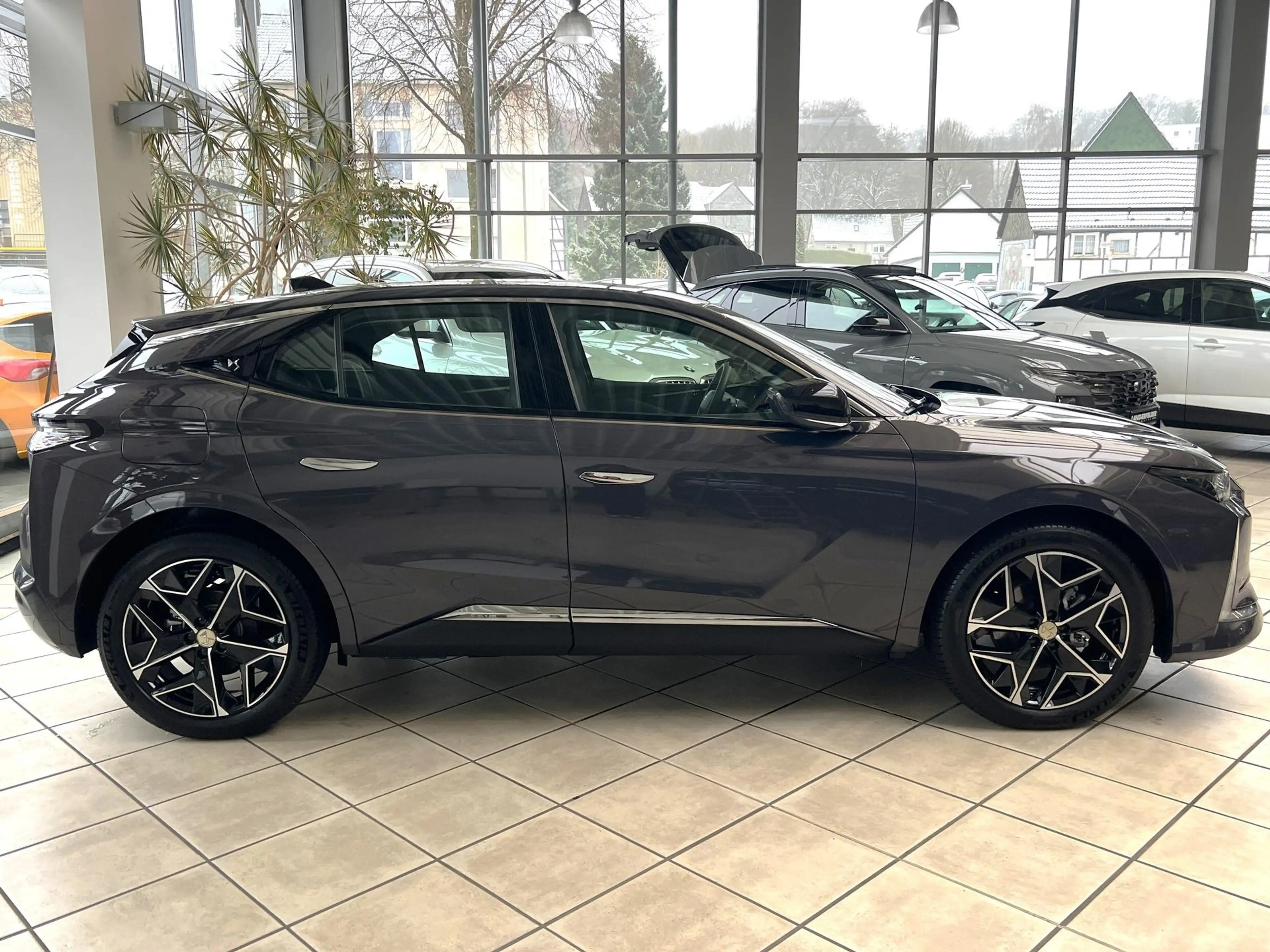 DS Automobiles DS 4 DS4 1.2 Mild-Hybrid 136 Édition France RFK|AHK — photo 2