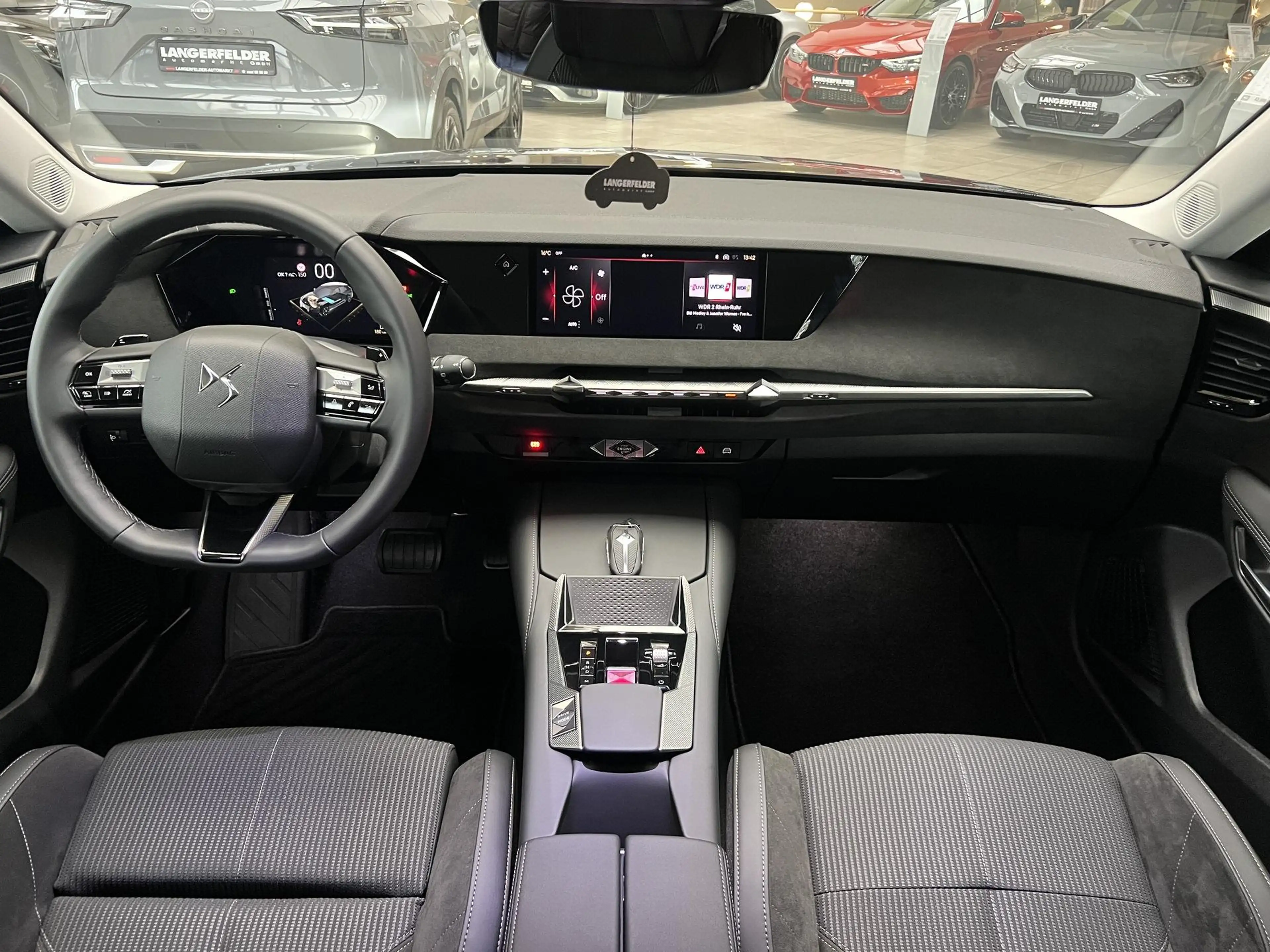 DS Automobiles DS 4 DS4 1.2 Mild-Hybrid 136 Édition France RFK|AHK — photo 11