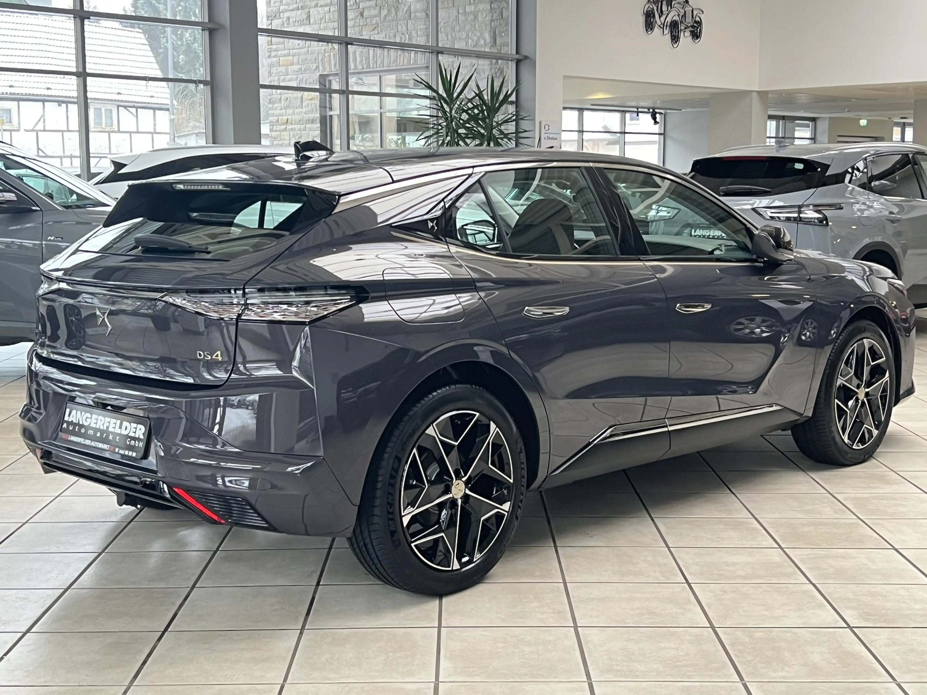 DS Automobiles DS 4 DS4 1.2 Mild-Hybrid 136 Édition France RFK|AHK — photo 3