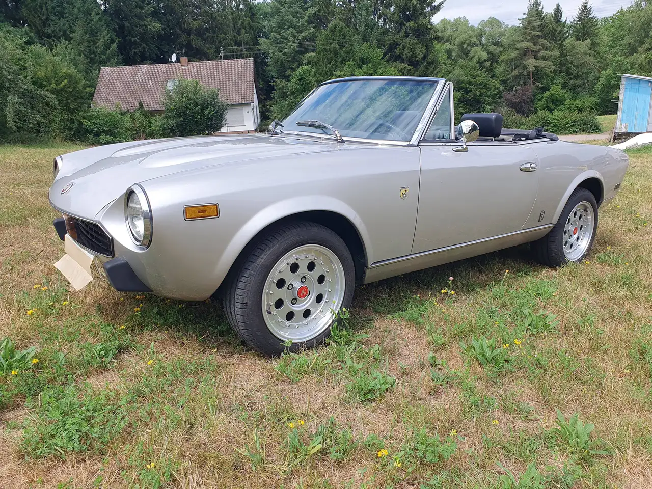 Fiat 124 Spider Pininfarina Spider 2000, foto 1