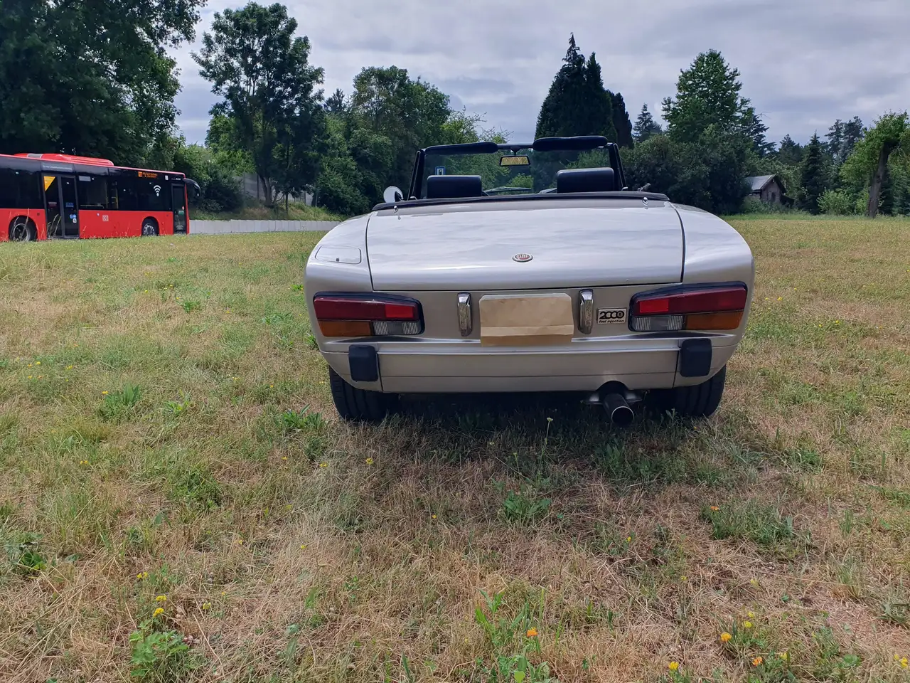 Fiat 124 Spider Pininfarina Spider 2000, foto 3