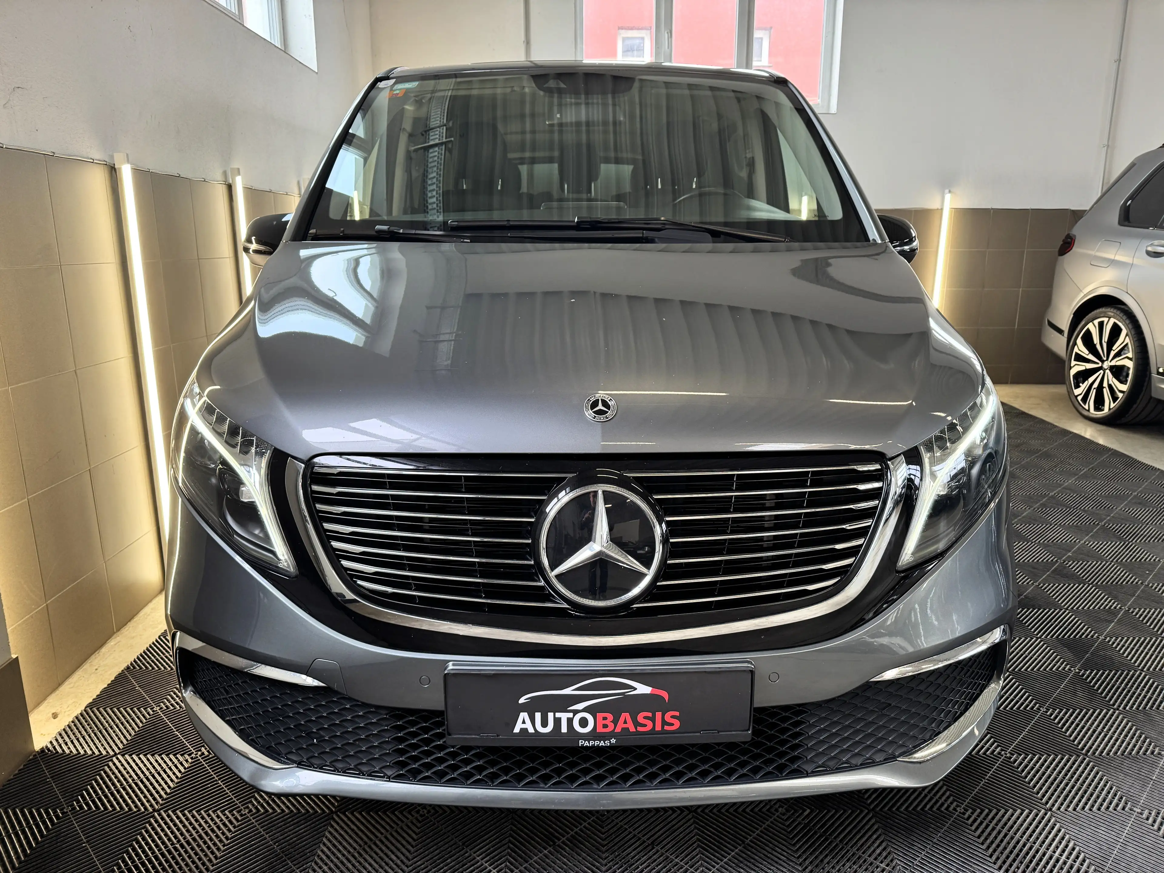 Mercedes-Benz EQV 300 Lang Avantgarde 1.Besitz/8-Sitzer/LED/Kamera/Leder — photo 7