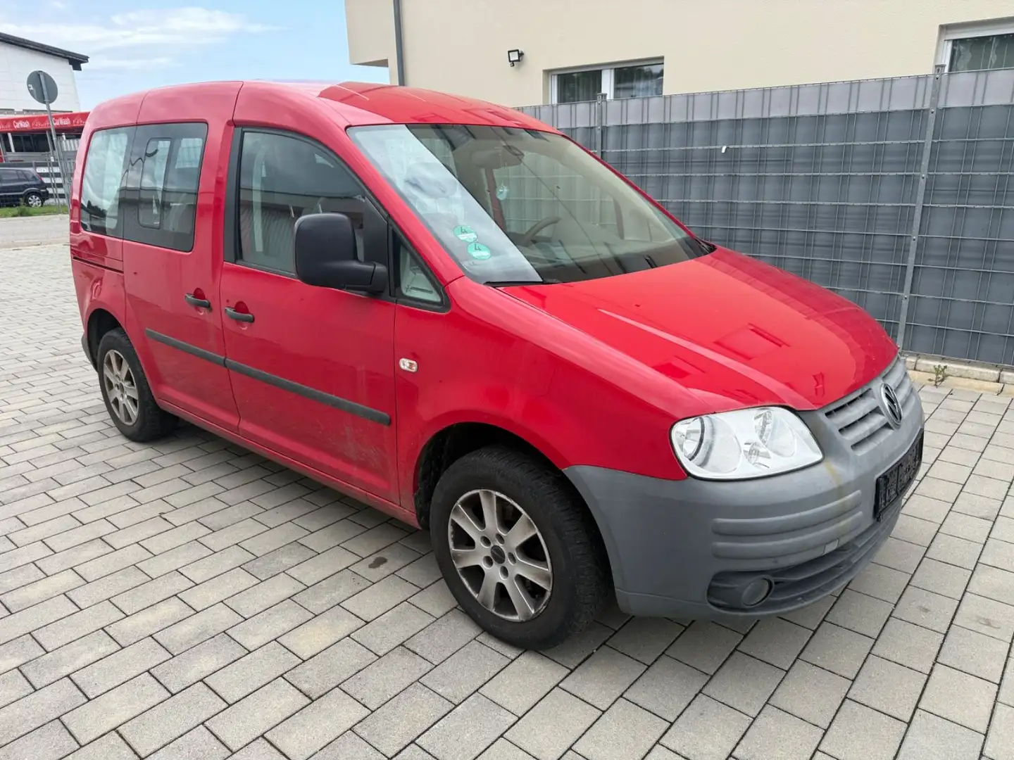 Volkswagen Caddy Life Team 2.0 Erdgas Rojo - 2