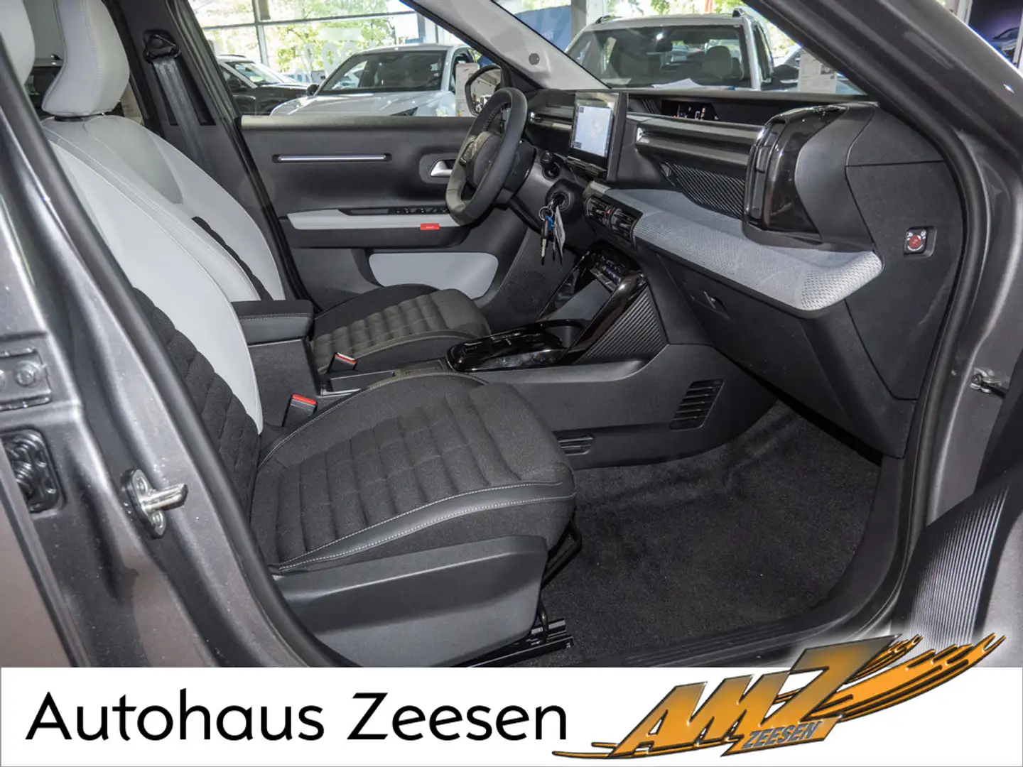 Citroen C3 Aircross Hybrid 145 ë-DSC6 MAX SHZ HUD PDC Grijs - 2