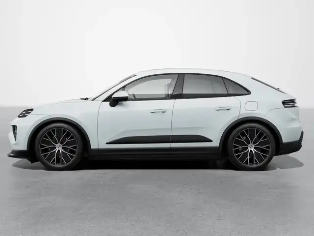 Porsche Macan view 2