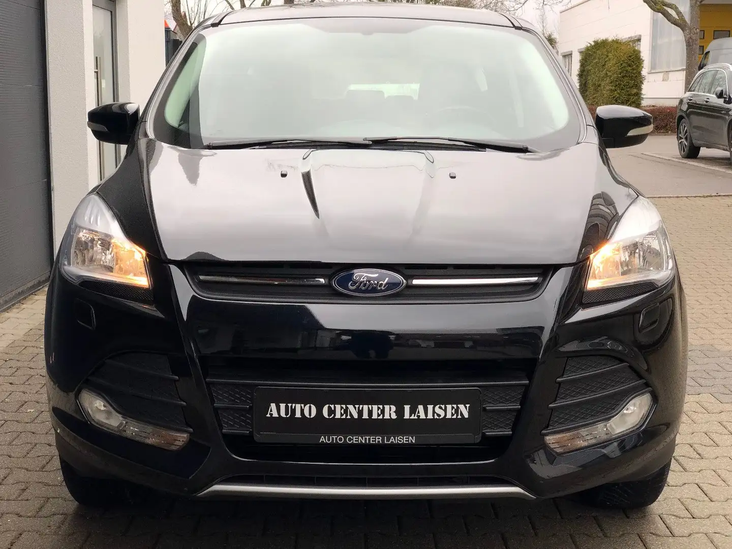 Ford Kuga Trend Klima SHZ Temp PDC Bluetooth Schwarz - 2