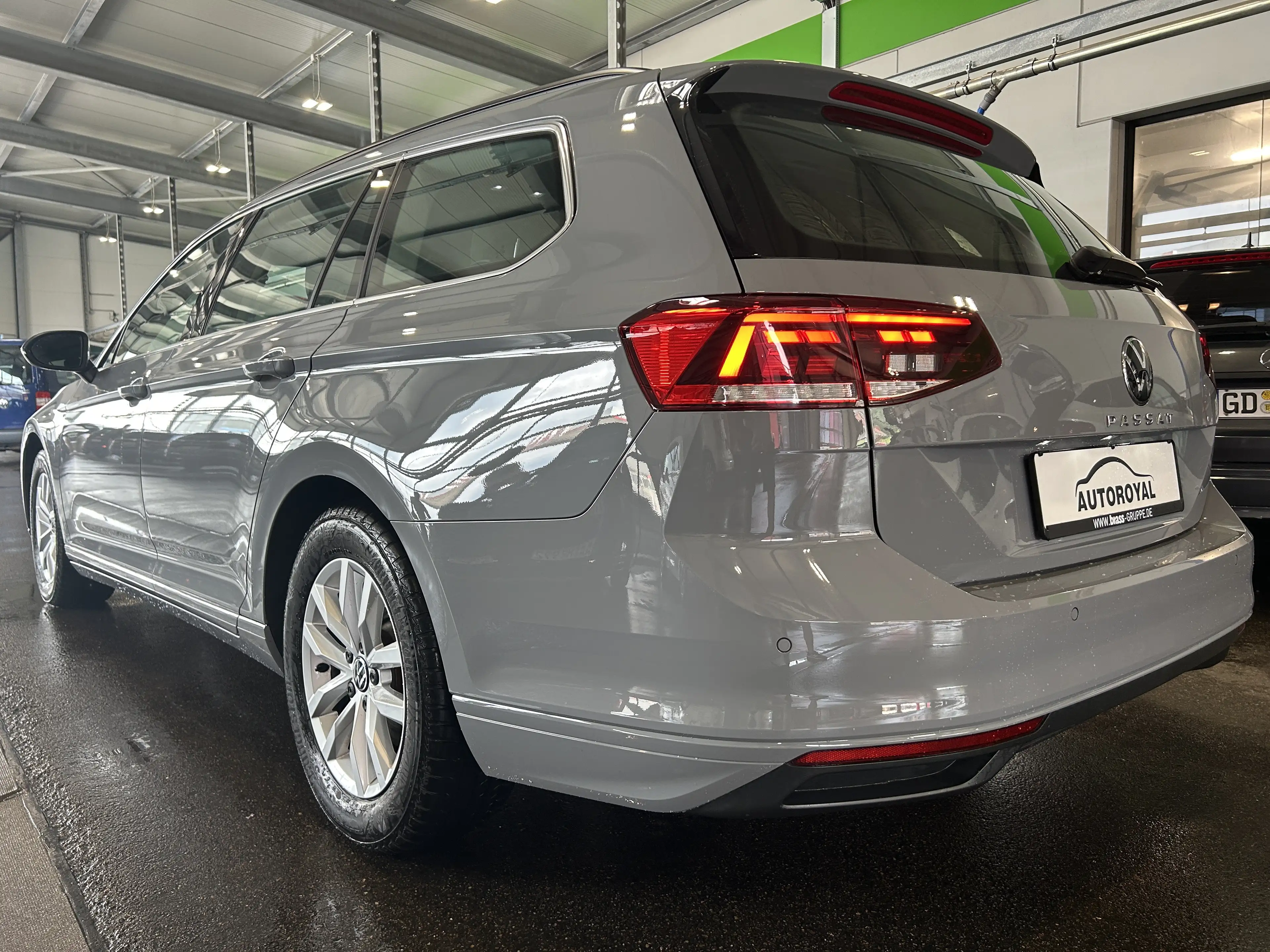 Volkswagen Passat Variant Business — photo 5