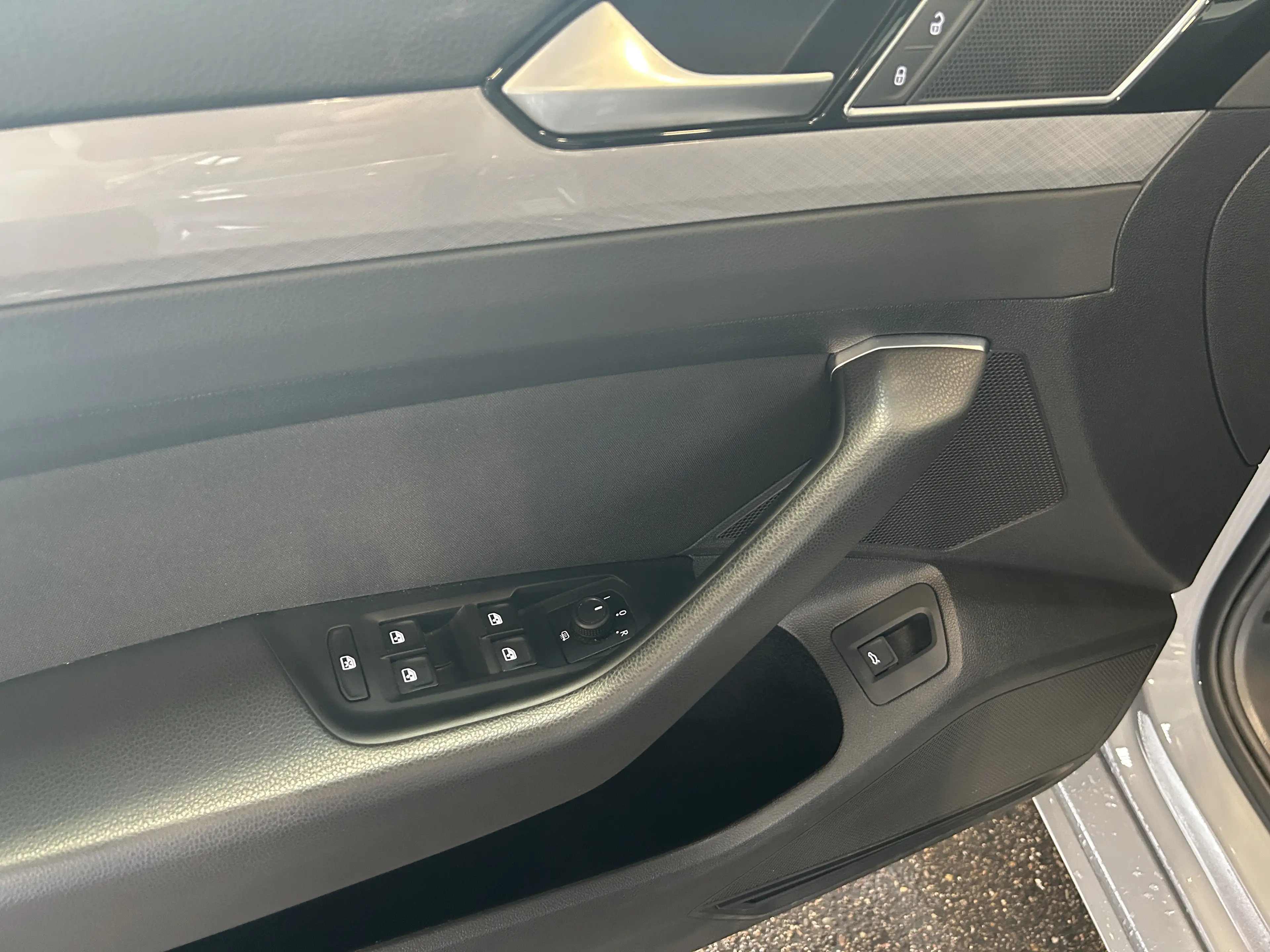 Volkswagen Passat Variant Business — photo 7