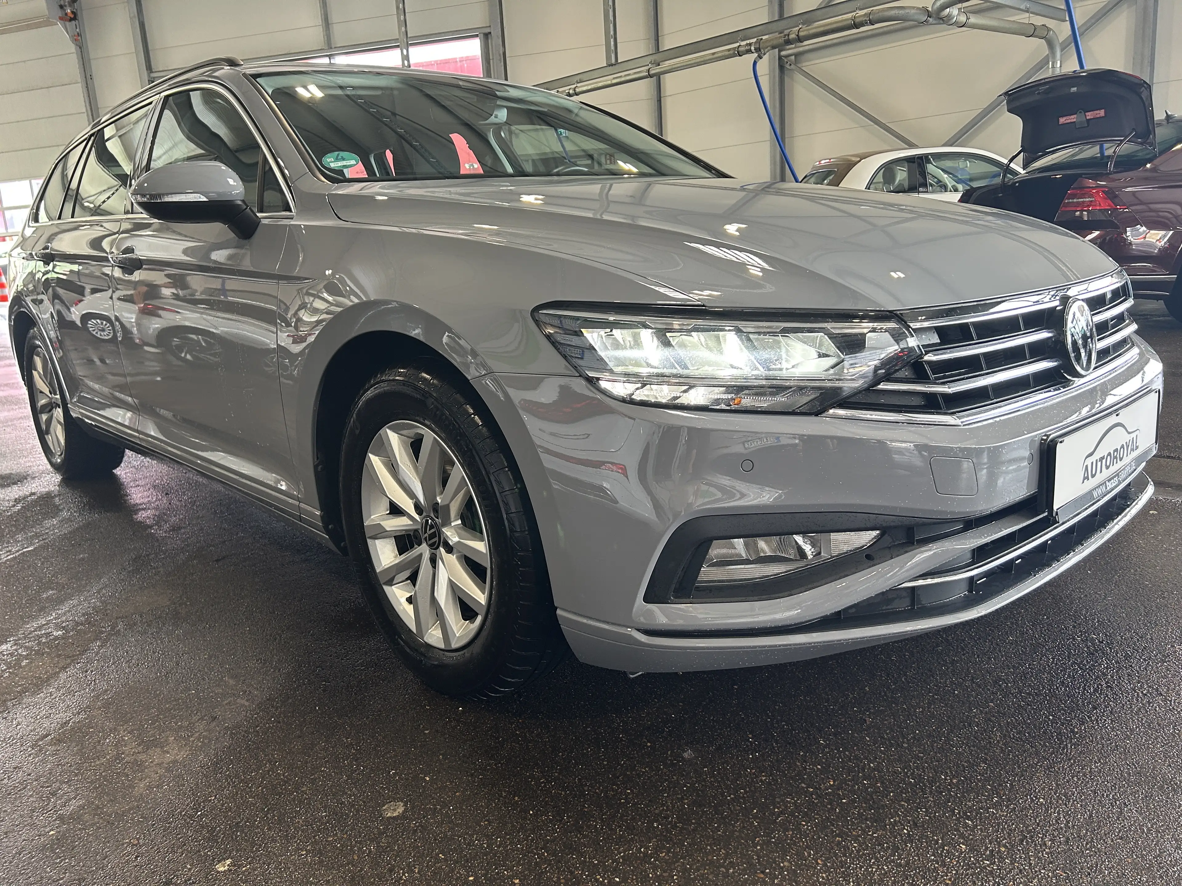 Volkswagen Passat Variant Business — photo 2