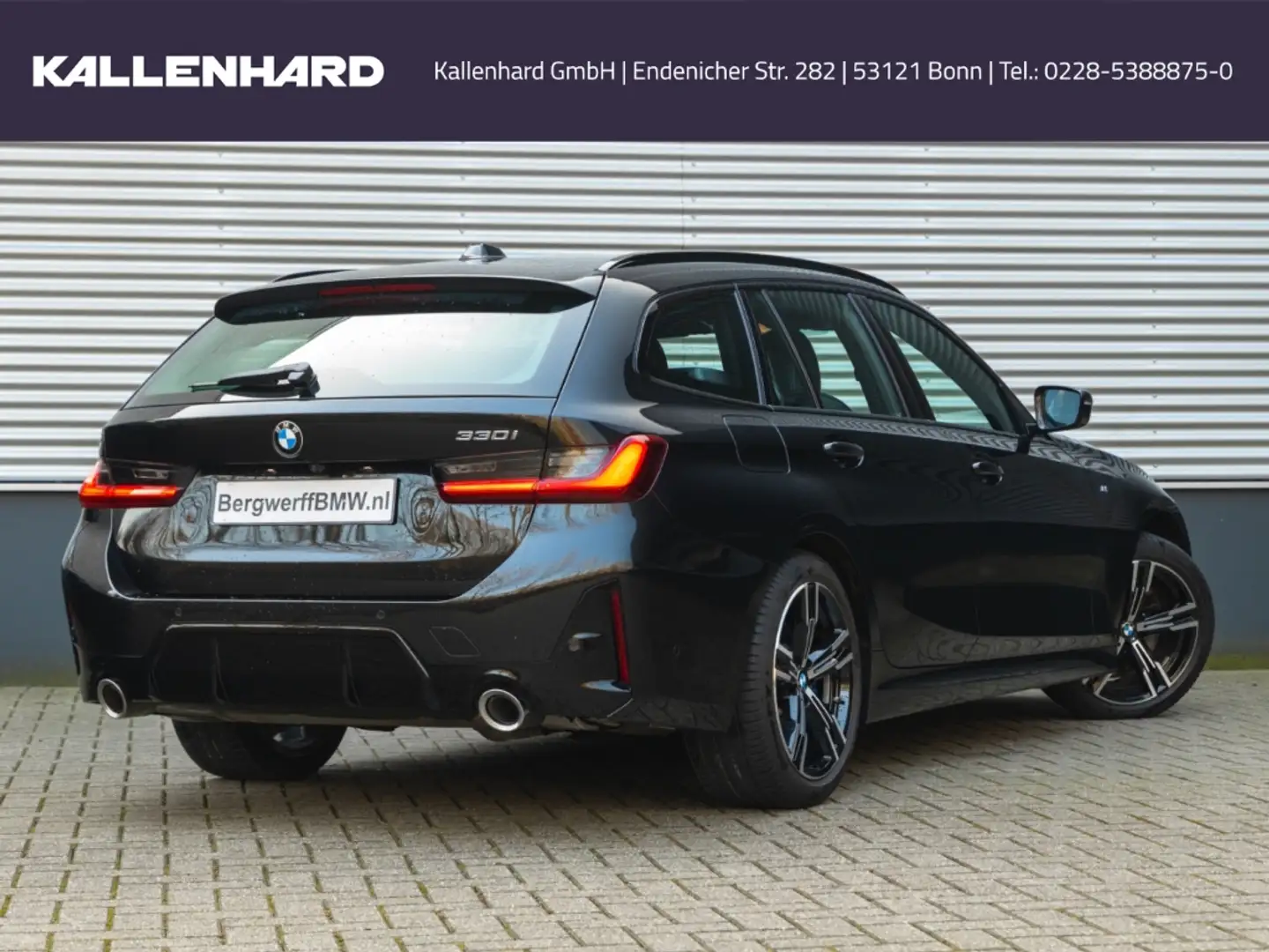 BMW 330 i M Sport Touring-AHK-HIFI-ACC-Kamera Чорний - 2