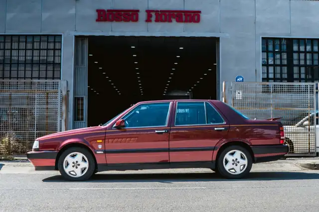 Lancia Thema 8.32