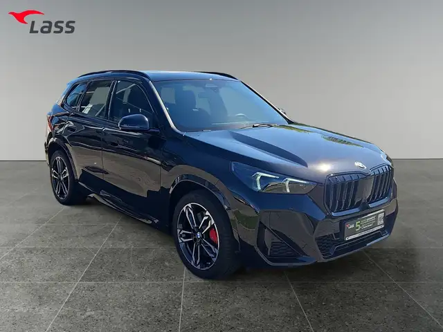 BMW X1 view 8