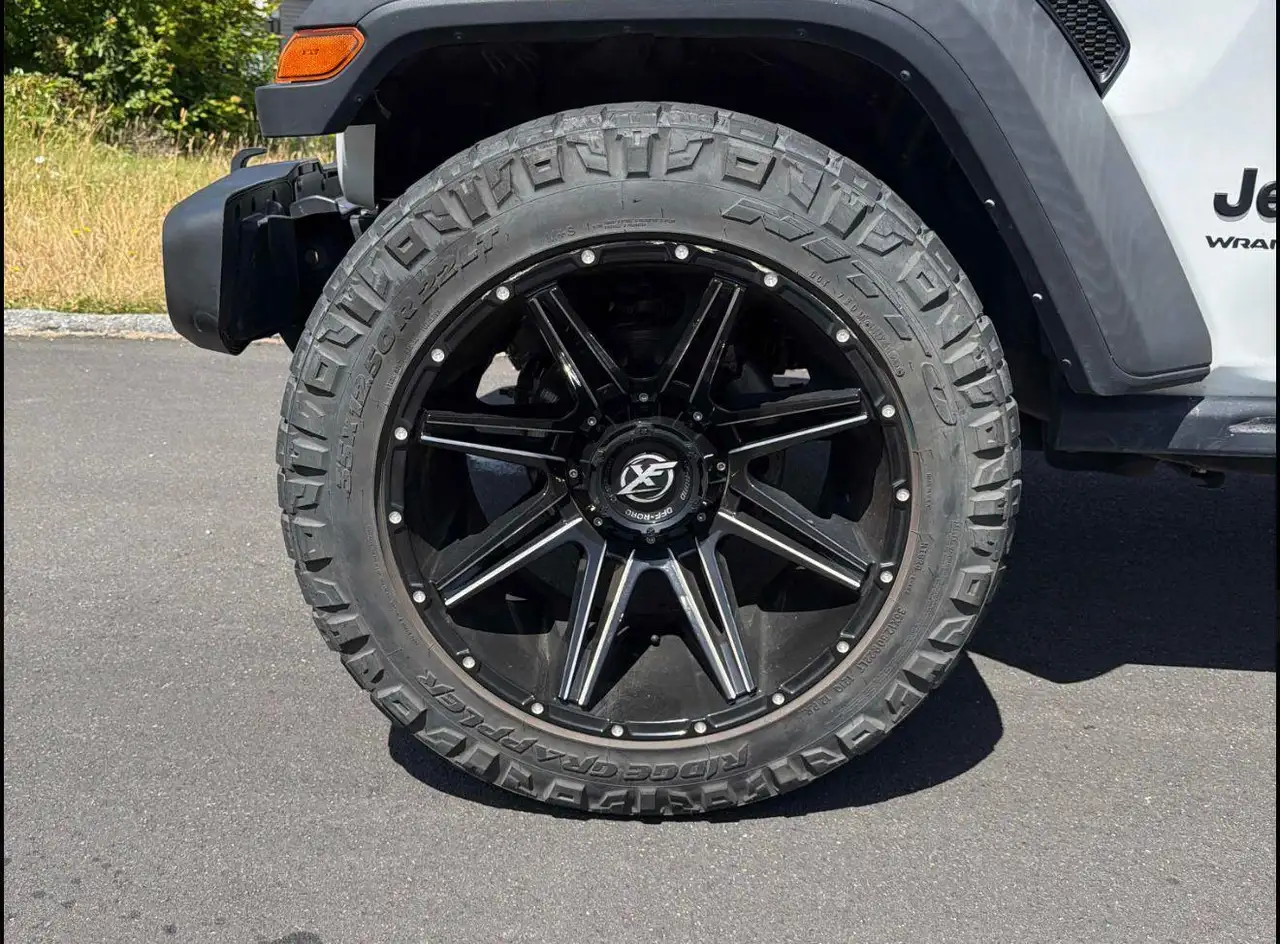 Jeep Wrangler снимка Jeep Wrangler