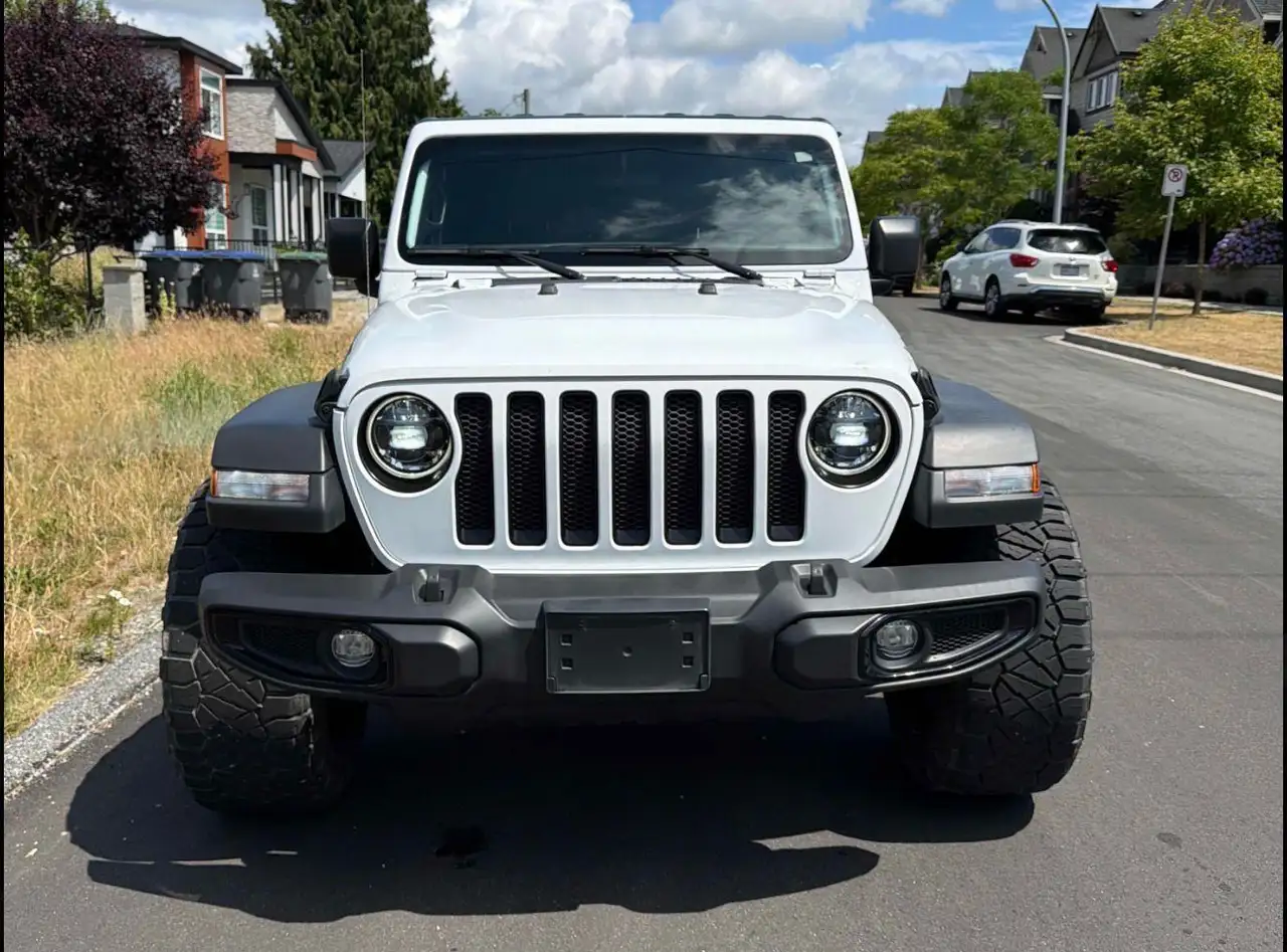Jeep Wrangler снимка Jeep Wrangler