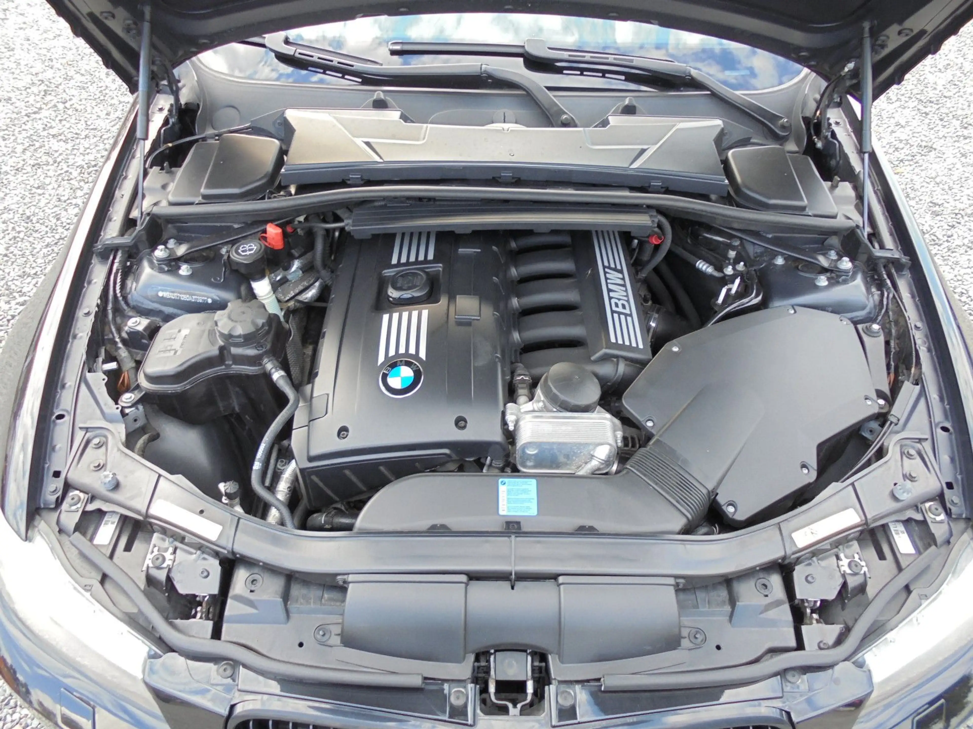 BMW 325 Kombi 325i Autom*Xenon*Leder*Navi*EPH*Sitzh*Blue — photo 9