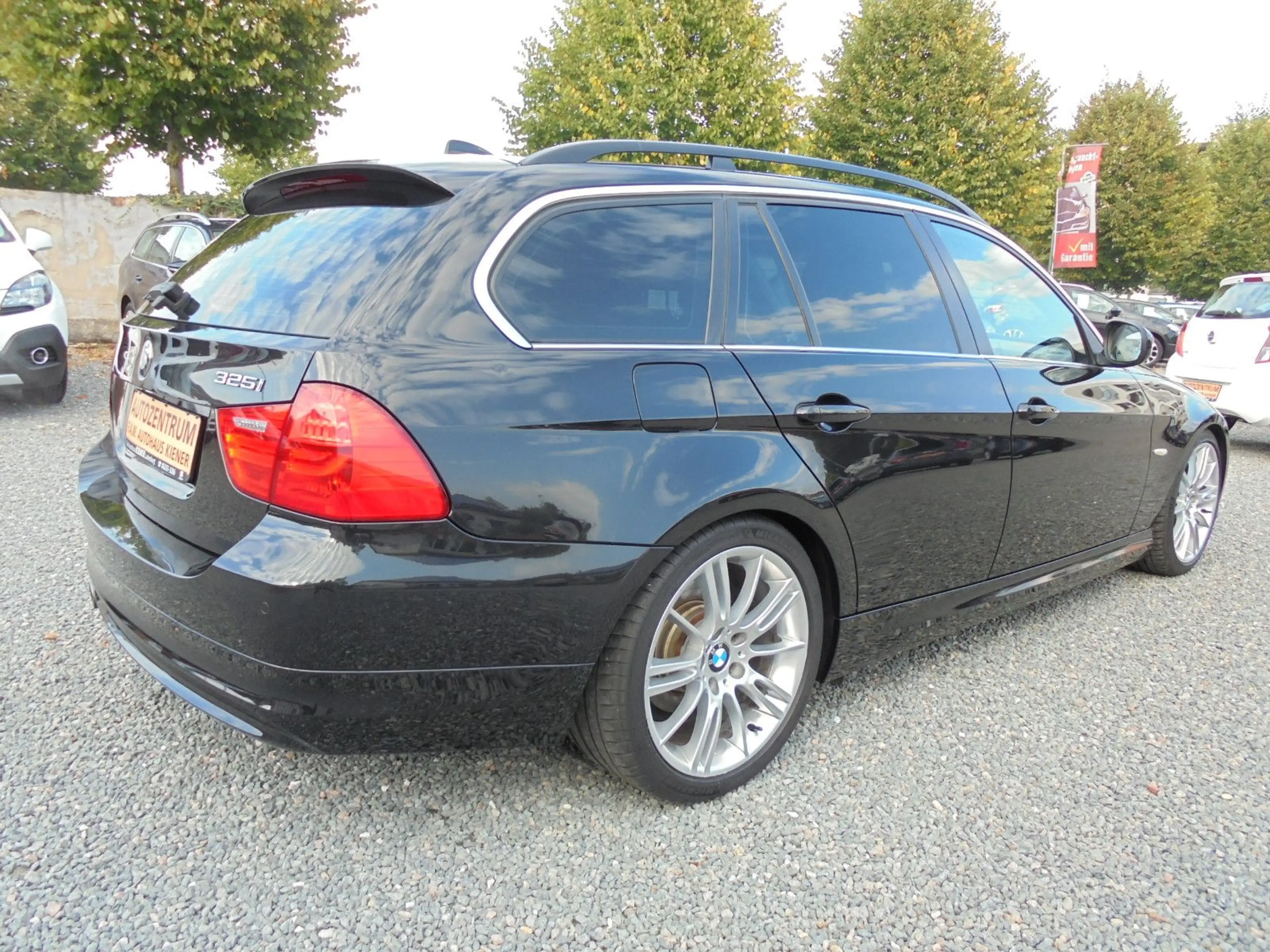 BMW 325 Kombi 325i Autom*Xenon*Leder*Navi*EPH*Sitzh*Blue — photo 5