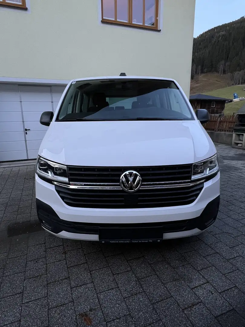 Volkswagen T6.1 Multivan Trendline 4Motion DSG STHZ AHK Weiß - 2