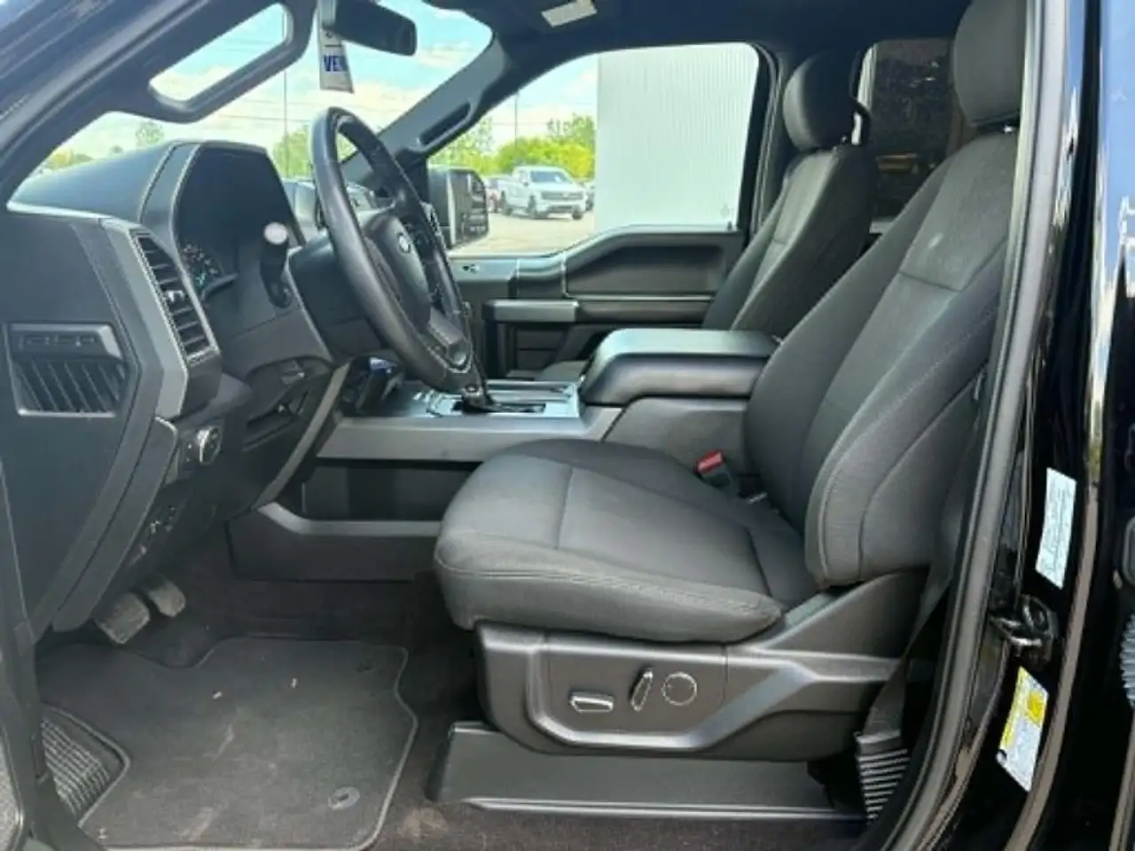 Ford F 150 снимка Ford F 150