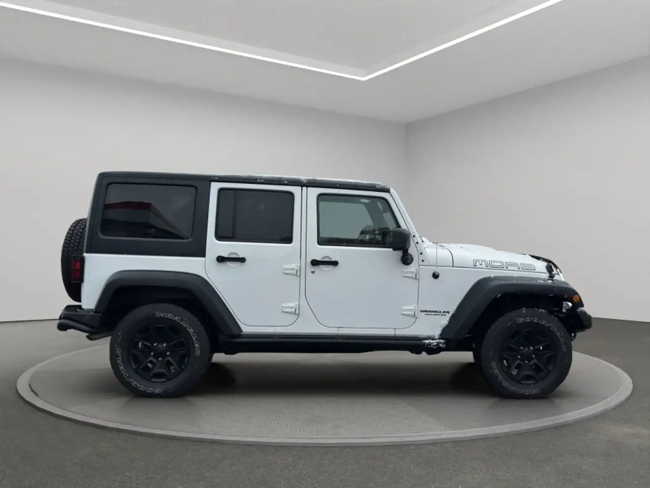 Jeep Wrangler снимка Jeep Wrangler