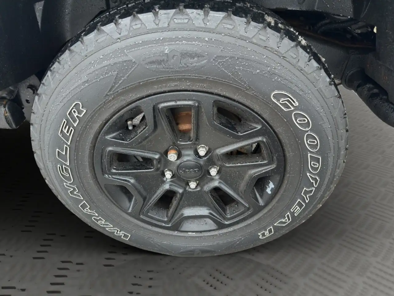 Jeep Wrangler снимка Jeep Wrangler