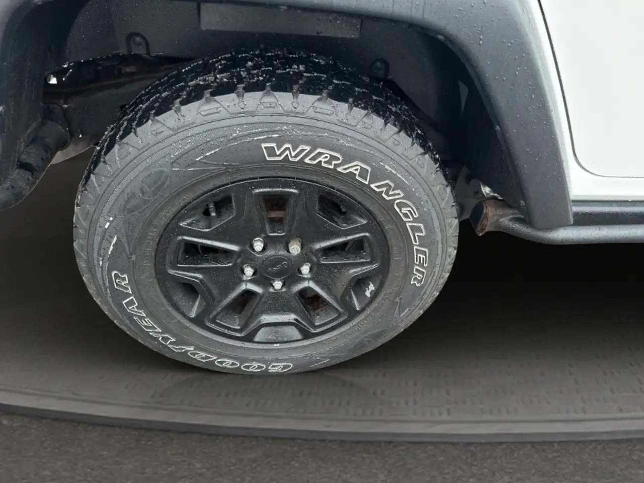 Jeep Wrangler снимка Jeep Wrangler