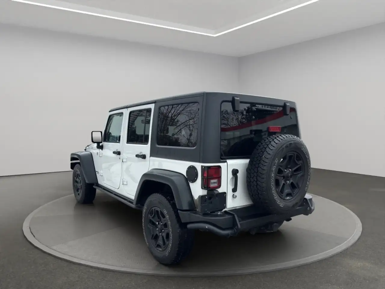 Jeep Wrangler снимка Jeep Wrangler