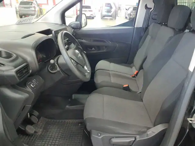 Opel Combo view 8