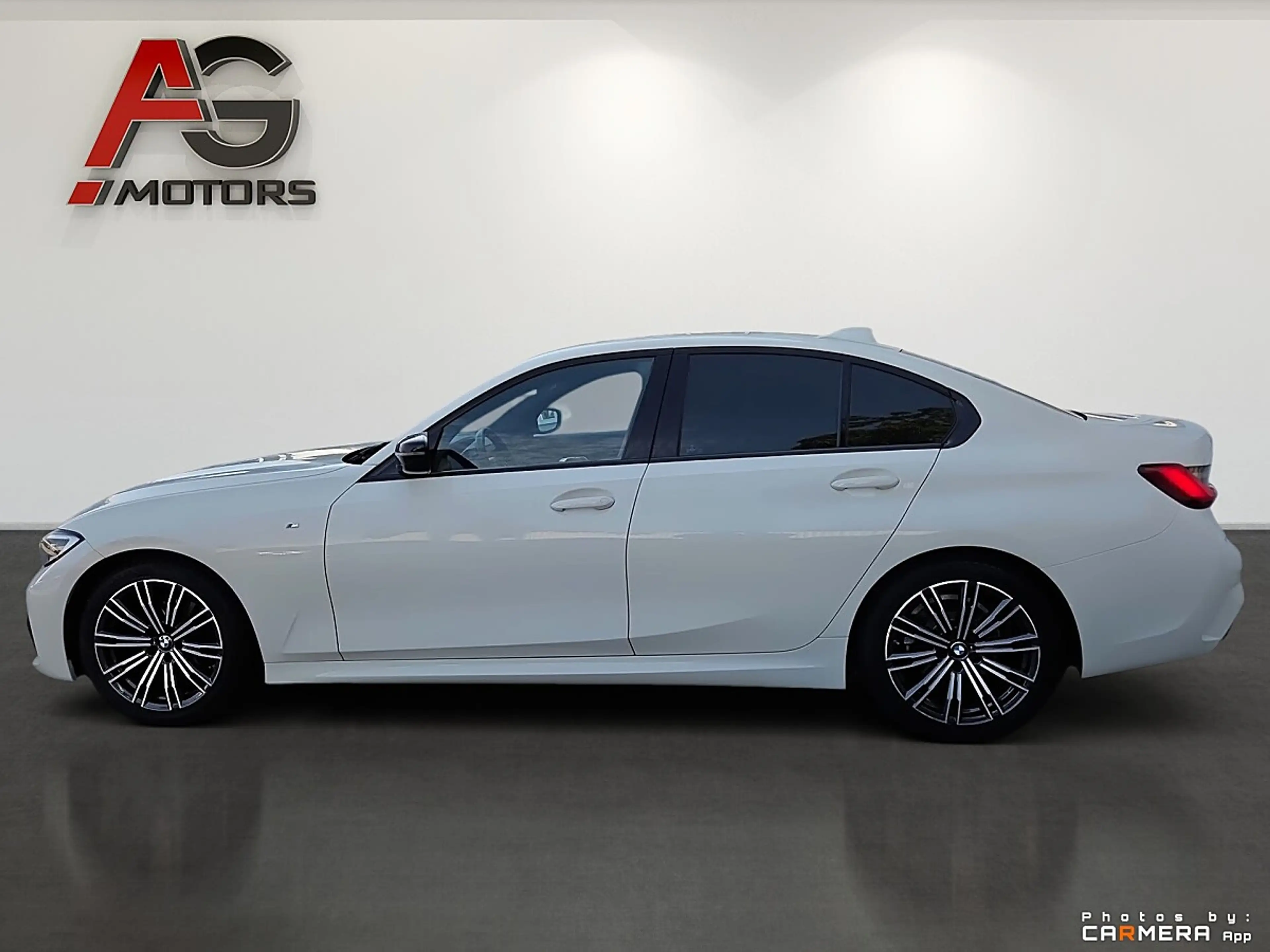 BMW 318 d Aut.  M-Paket/LED/Live Cockpit/Navi/SHZ — photo 8