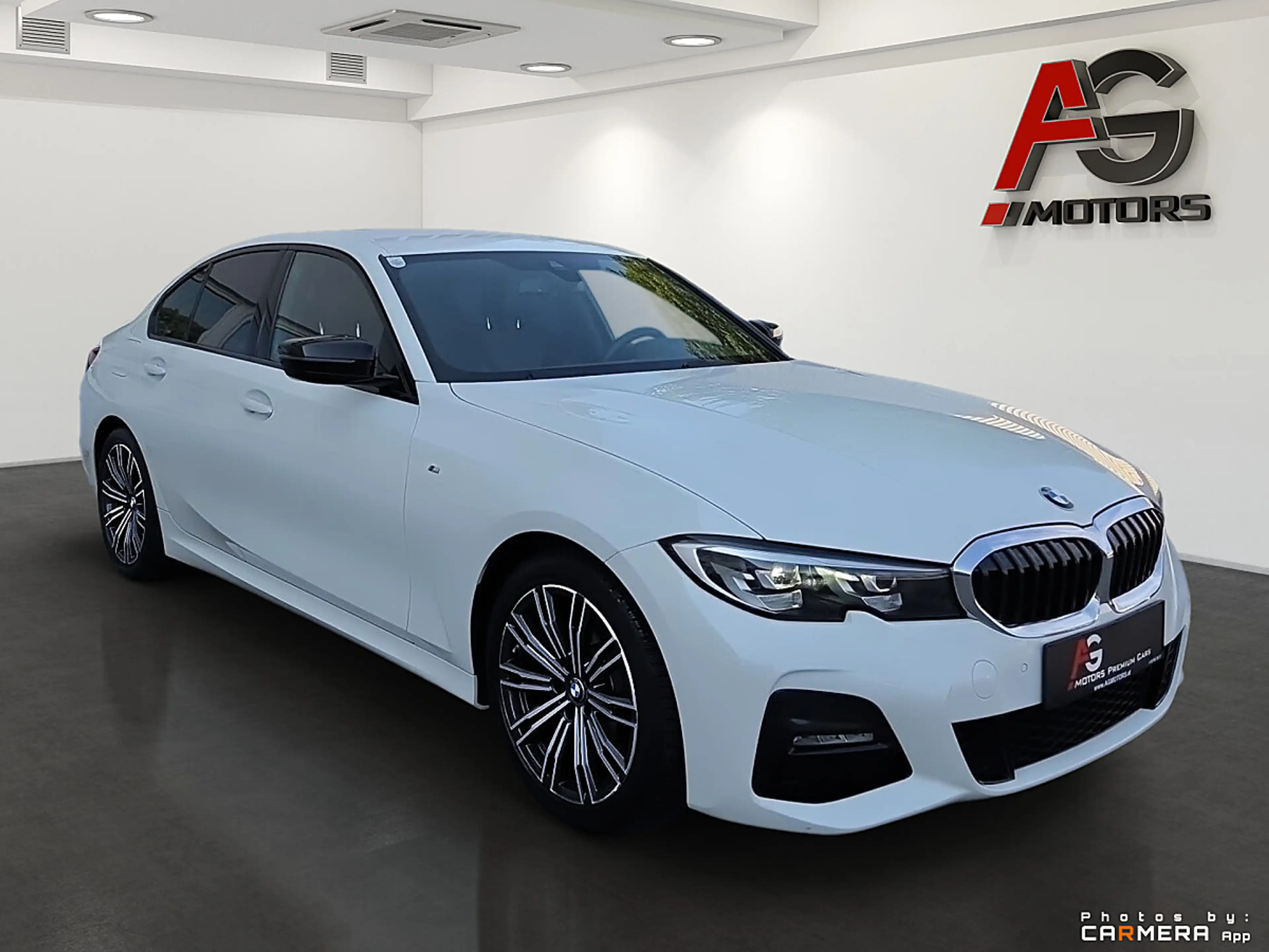 BMW 318 d Aut.  M-Paket/LED/Live Cockpit/Navi/SHZ — photo 3