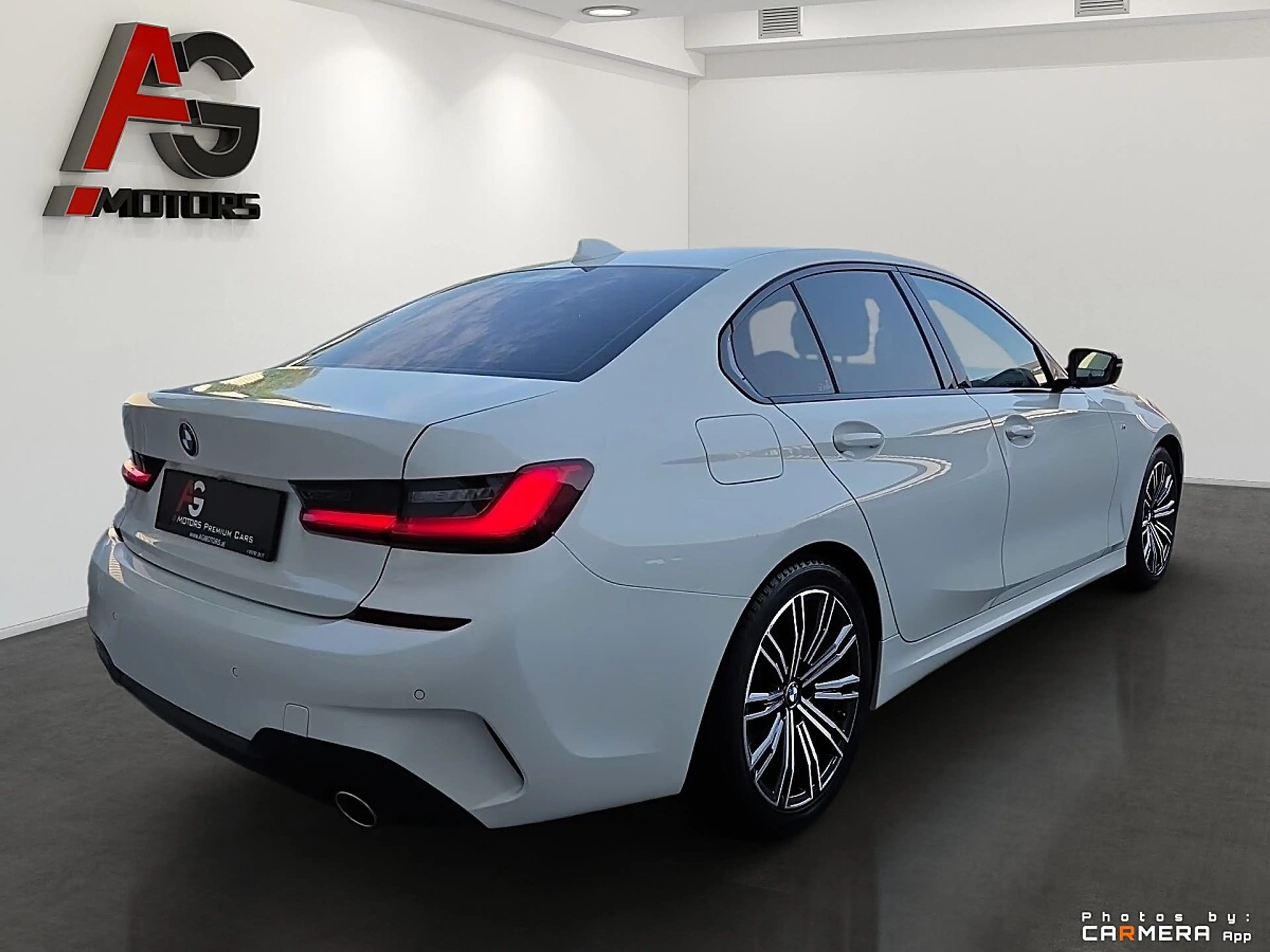 BMW 318 d Aut.  M-Paket/LED/Live Cockpit/Navi/SHZ — photo 5