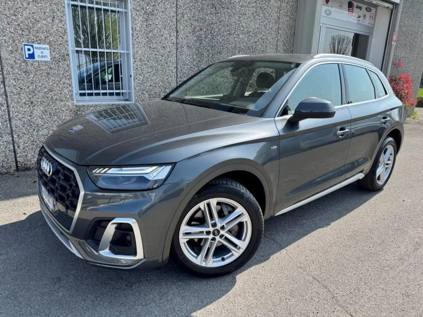 Audi Q5 40 TDI 204 CV quattro S tronic S line"VIRTUAL" Gris - 2