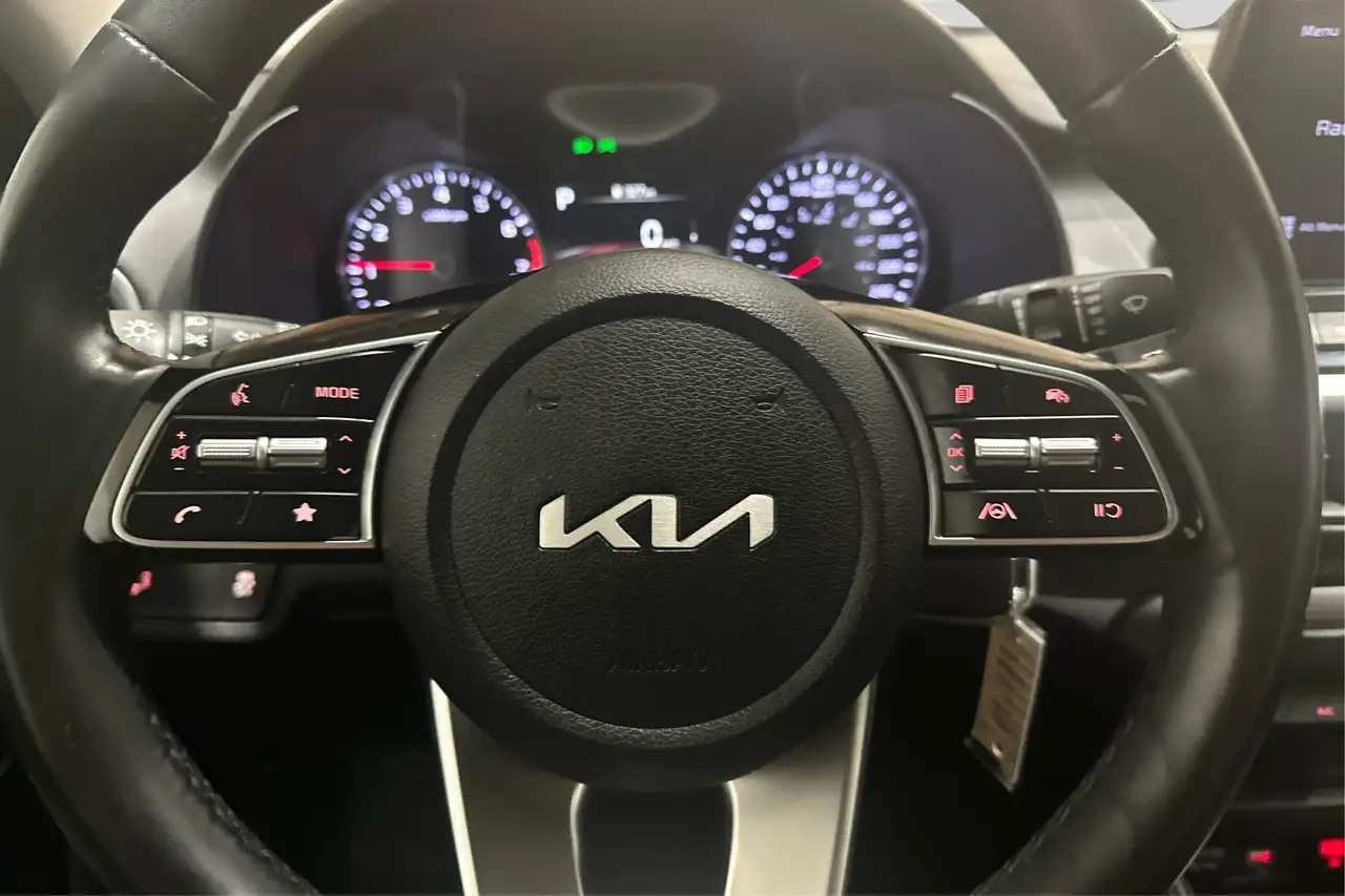 Kia Forte снимка Kia Forte