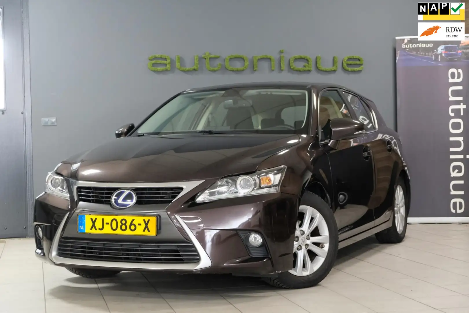 Lexus CT 200h *119dkm* Automaat/Navi/Bluetooth/All-Season Brun - 1
