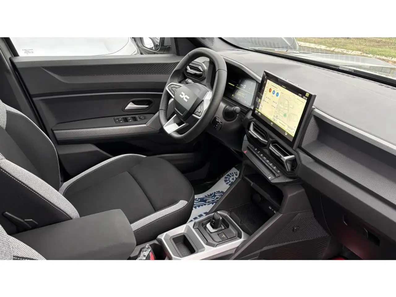 Dacia Duster — photo 18