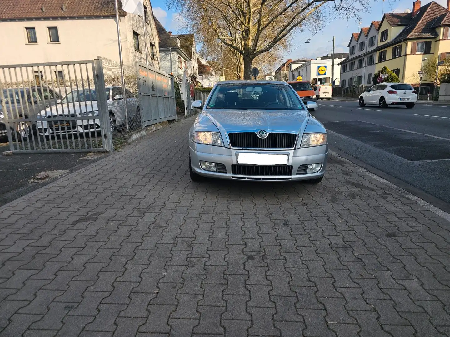 Skoda Octavia 1.6 FSI Sport Edition Navi,EFH,PDC,1.Han Argento - 1