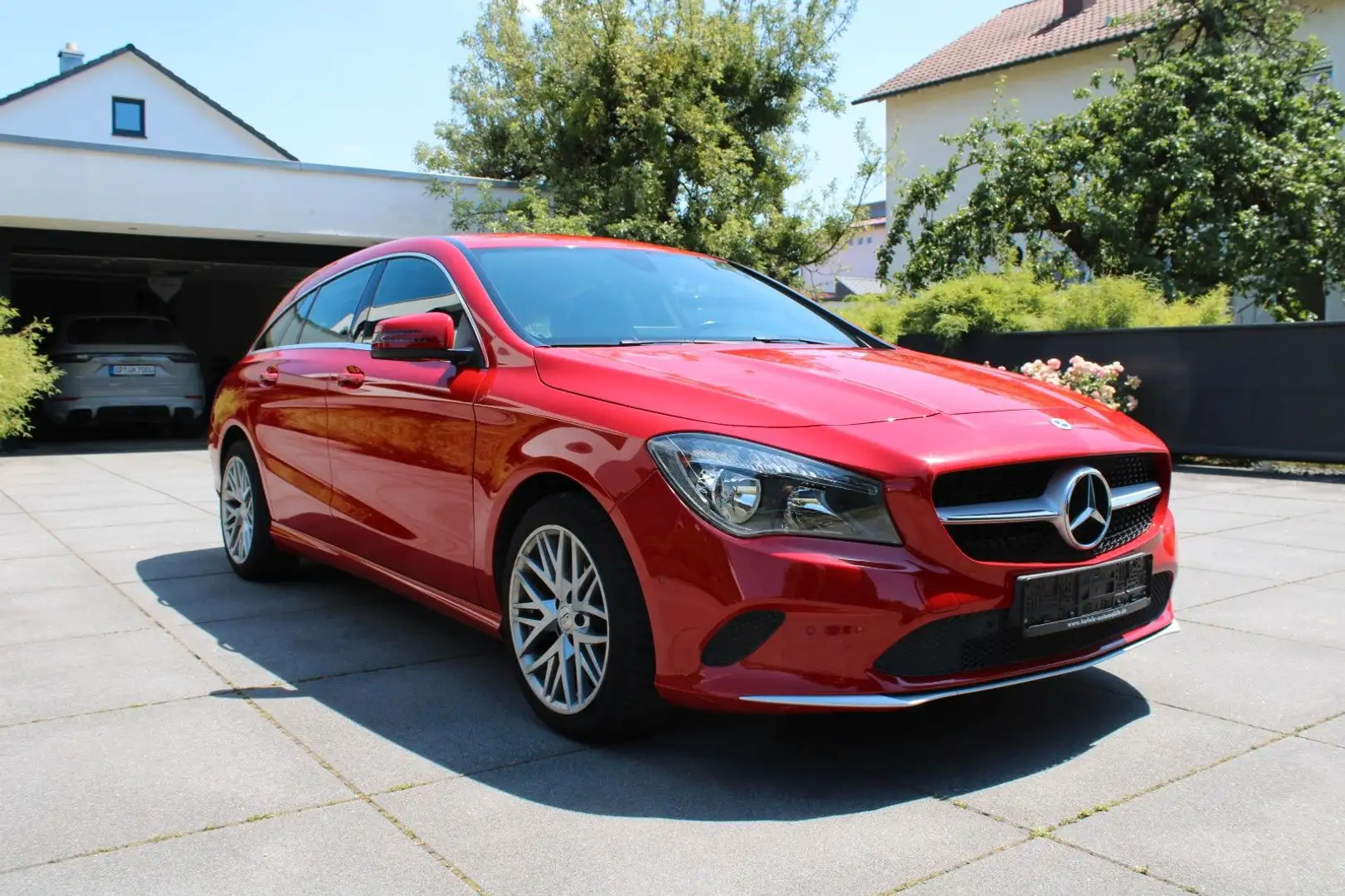 Mercedes-Benz CLA 180 d Shooting Brake**TEMPO/NAVI/KLIMA/SHZ** Rosso - 2