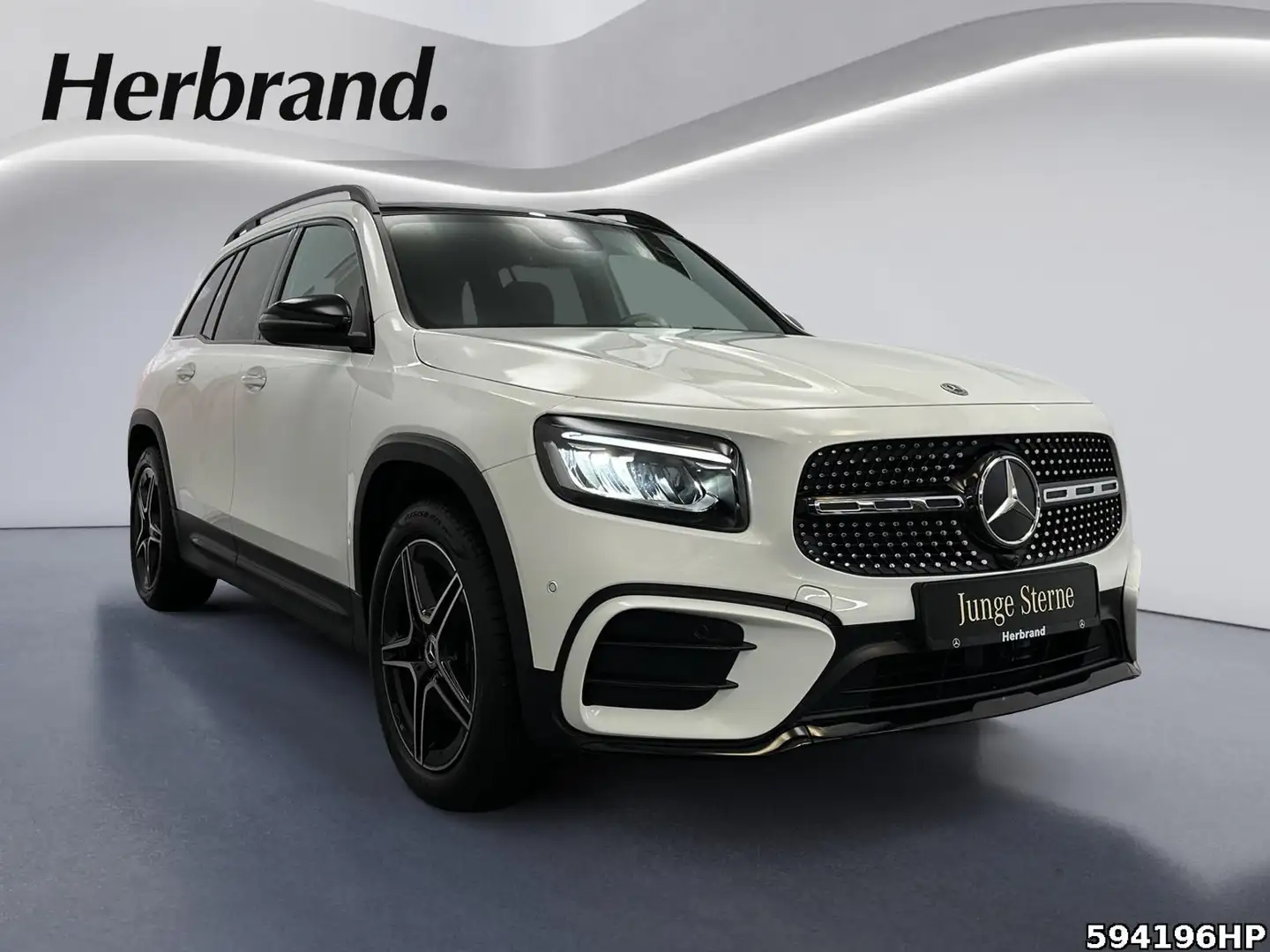 Mercedes-Benz GLB 200 AMG AHK Panoramadach Night-Paket KEYLESS Weiß - 2